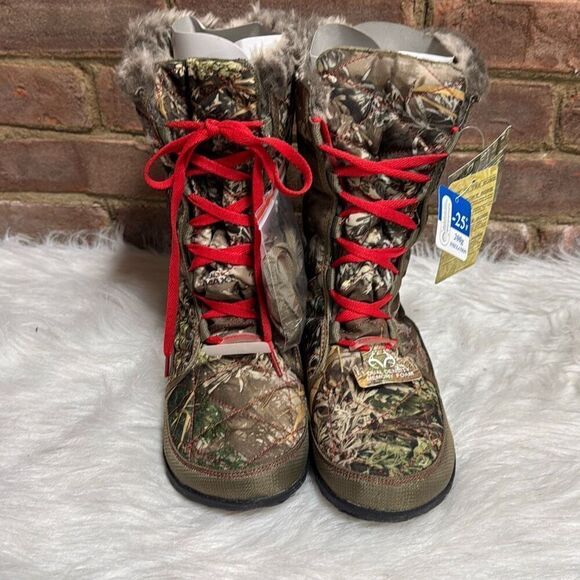 RealTree Max-1 Girl Camo Insulated Winter Boots Size 8 NEW - Picture 2 of 7